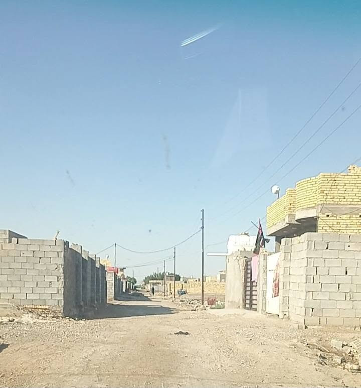 سلام عليكم قطعه ارض زراعي سند 25 في المتنبي شارع ستاذ طلال 230 متر عشر ملاين وبيهه مجال للاستفسار الاتصال ***********
