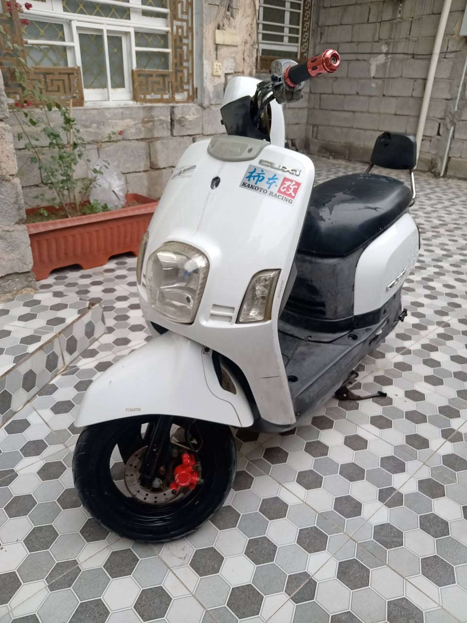 سلام عليكم دراجة ماكس بوليس موديل 2008للبيع مكفولة كفاله عامة كهربائيات كل شغال مكينه بلاديه سلف بلادي كبريتر بلادي شلعة ومعدل كفرات بلاد مختم ختم واحد تجوة اصليه نقص بس دشلي مال سلف السعر ٥٨٠ وبيها مجال مكاني بعقوبة تقاطع القدس الشراي يتصل ***********
