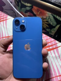 آيفون ١٣ عادي • ذاكرة ٢٥٦ • بطارية ٩٣٪