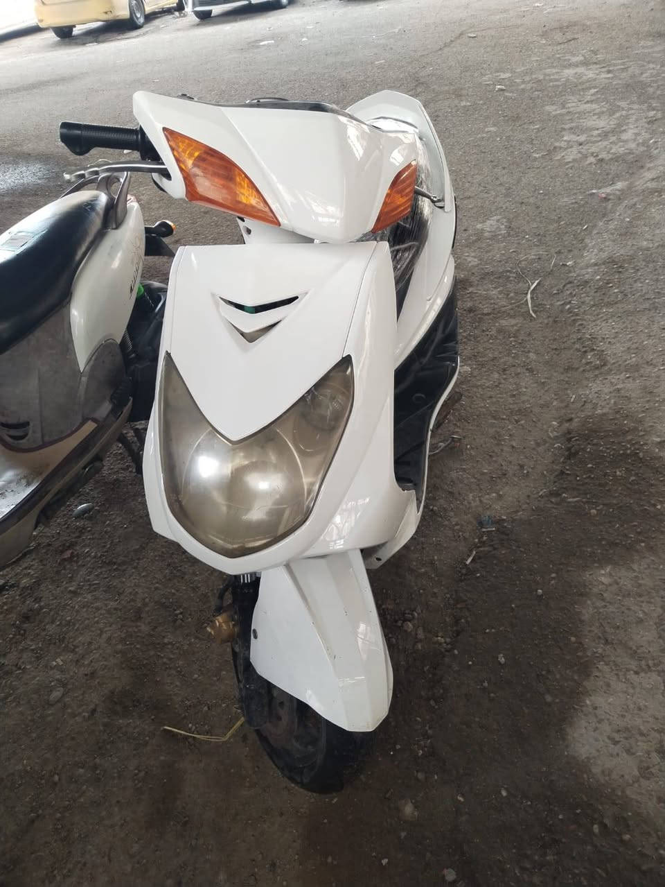 سلام عليكم دراجه سكنس فحل للبيع 
السعر 650وبيه مجال قليل 
***********
مكلف بنشر رجان تصل عل رقم وعرف باقي تفاصيل
