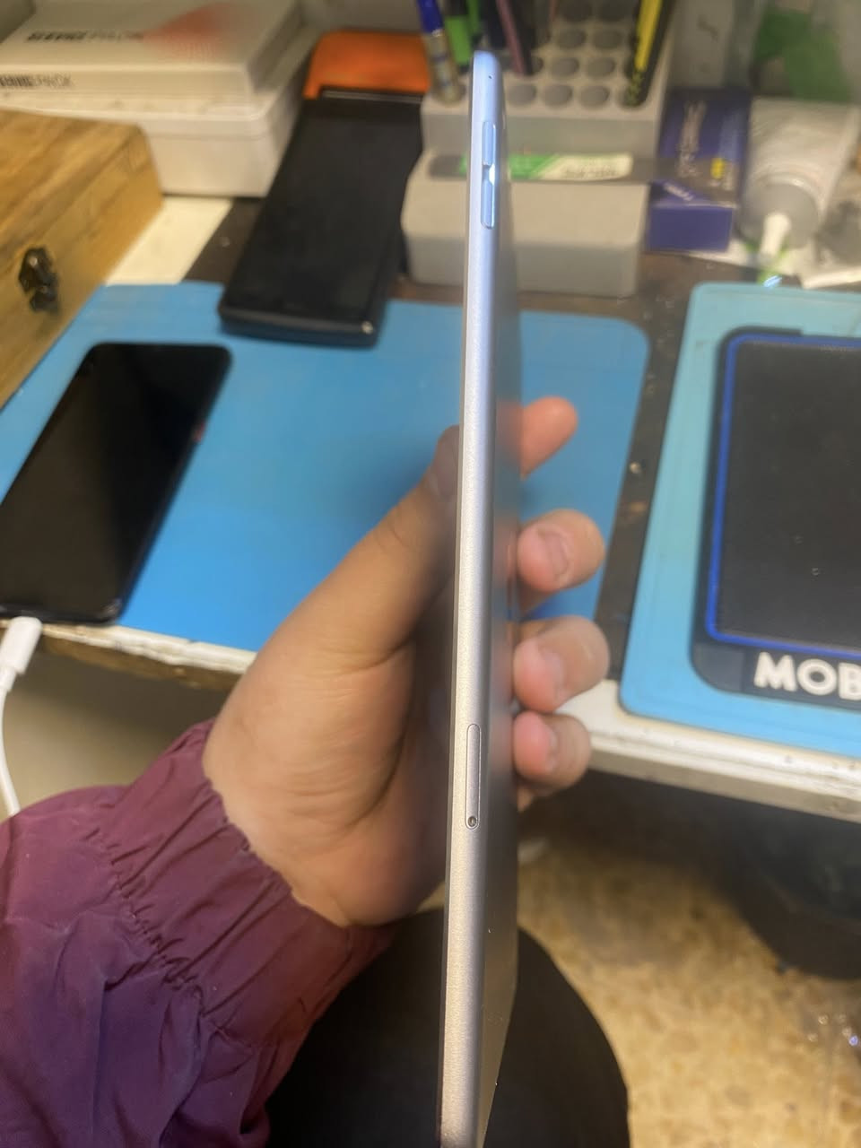 سلام عليكم للبيع
ايباد مني 4  كلش حلو ونضيف العاب دراسة يفيد ذاكرة64 
سعر 100 
ايفون 7 عادي ذاكرة32 جهاز خير من. الله التفاصيل بل صور سعر 65
مكاني بغداد حي الجهاد 
واتساب ***********
