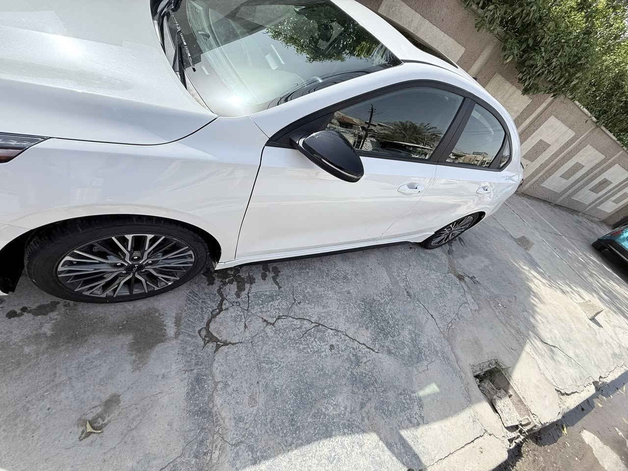 السلام عليكم
☘️ فورتي موديل 2024 رقم الشاصي بل منشور

☘️السيارة فول مواصفات رادارات 4 تشغيل عن بعد بصمة وفتحة gt لاين مكينة 2000cc دوش 

☘️ حادثها تبديل جاملغ وبنيد فقط صبغ وبيها بارد بل باب الخلفي  

☘️ السيارة جديدة ب معنى الكلمة بدون اي نقص تبريد كلة شغال ماشية 9 الف مشي امريكا 6 الف تايرات جدد بدون شخوط او رصعات بيها رصعة صغيرة بل قمارة اثر تحميل

☘️السيارة ب اسمي  رقم بغداد تحويل مباشر مكاتبة مروري مكاني المعلمين قرب الامين الثانية شرط ابيعلك عل سونار عدة الجاملغ ولبنيد صبغ ترجع

☘️هاتف ***********

☘️السعر 155 💵
