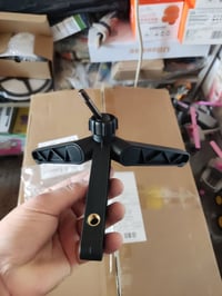 ستاند • ٤ قطع • هيج