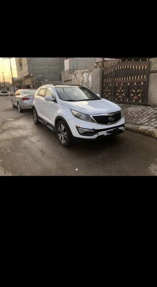 سبورتج 2011
خليجي بانورما

رقم بغداد 

بيها قطعتين 

محرك 2000

كير محرك كفالة 

تبريد تدفئة فول  

صدر كلة جديد 

تخم تاير جديد 

رقم بغداد 

تحويل ثاني يوم 

سيارة نضيفة ما متعوبة 

***********

بغداد حي اور/السعر ١٢٨
