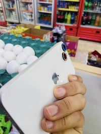 ⚫ايفون 13 عادي للبيع (فقط) ⚫ الون ابيض⚪ نضافه 100% ⚫بطاريه🔋87 شرط ⚫ ذا...