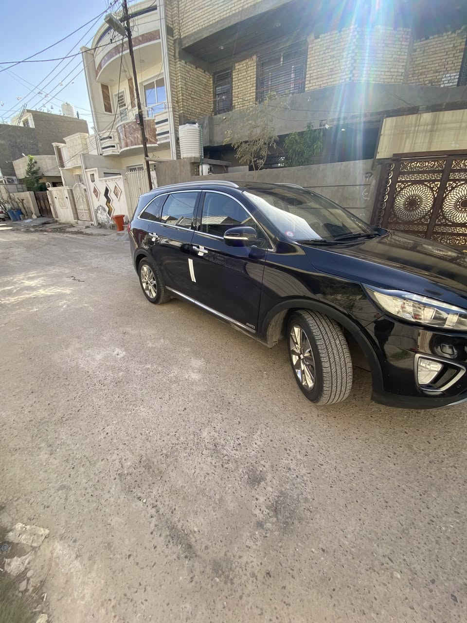 كيه سورنتو ٢٠١٧ فول خليجي كويتي كلشي ابالك بيه ٧ راكب فول الفول والصور  موضح المواصفات وبيه سونار
المحرك ٤سلندر ٢٤٠٠ دوش 
المواصفات 
ماشيه ١٢٦ الف
١, بصمه بنوراما  جنطه كهرباء ذكي عند الاقتراب 
 كامره 360 جنطه كهرباء  
حساسات  امامي خلفي 
سماعات دمام عالي انفنتي سماعه💯
 فور ويل 4*4
 كشنات كهرباء ثنينهن كشن السايق خزم ثلاث وضعيات ميموري + تدفئه وتبريد 
المري شفط + قلاب عل بك
 تحديد مسار
 اضافه  شادلها منضومه غاز 
 اوتو هولد
 لايت عدسه متحركه داينك زنون  لايتات LED  

سبيره موجود ما نازل  كتولاكات كله موجوده 
سايد بريك كهرباء 
زراك لايت شغال و مابي اي مشكله 
مانع انزلاق و  رادارات بالمري +  مري هيتر
  مواصفات الكويتي معروف فول الفول
المكان بغداد الدوره
***********
***********
بي وتساب السعر
165وبيهً مجال
