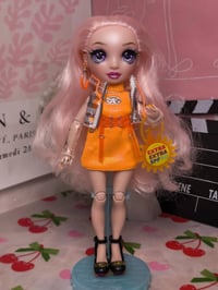 متوفر • رينبو • حجز خاص