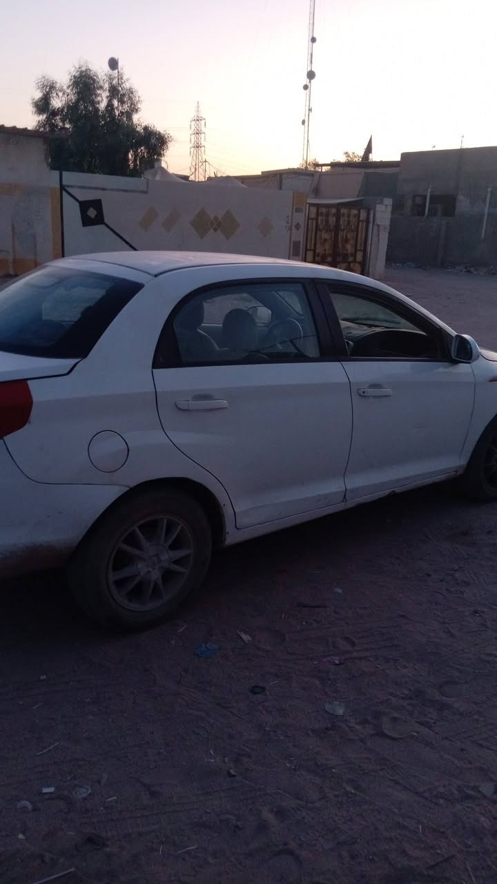 شيري فلاوين ٢٠١٣ لون ابيض محرك وكير كورلا ١٦٠٠ سنويه ما منتهيه تبريد شغال
محرك بيه بكن فقط السياره بيها نواقص قليله
السعر ٣٠ مجال كلش بسيط
واذا اكو مراوس مو مشكله


**إذا كنت صاحب هذا الإعلان وتريد حذفه لأي سبب، رجاءا أرسل رسالة إلى الدعم الفني**