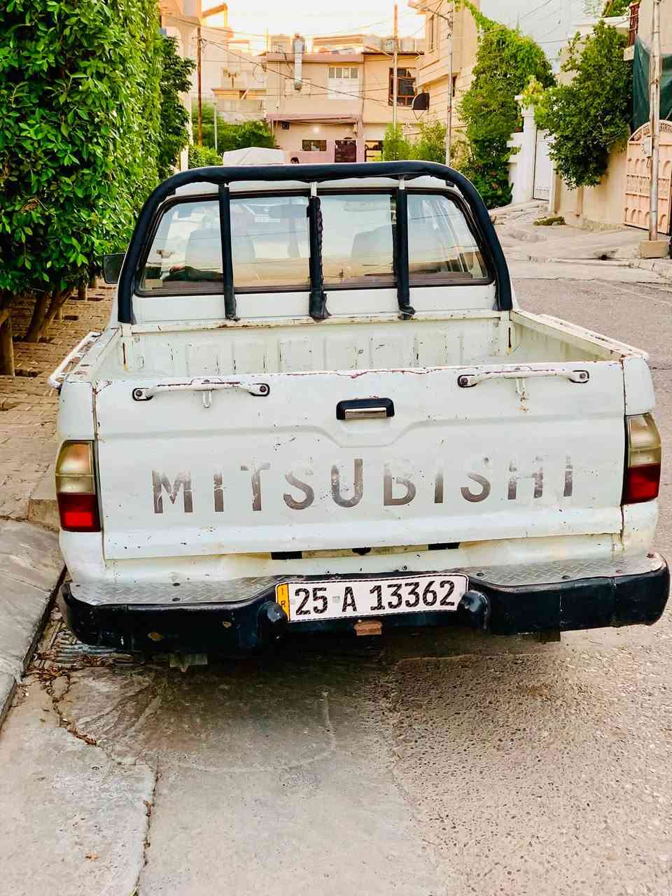 بيك أب متسوبيشي موديل ٢٠٠٢رقم كركوك محرك گير  شرط بطاقه بانزين قطعتين صباغ بنيد ؤچامرلغ بسمي كهربائية شرط تدفئه تبريد شغال قفل مركزي السعر ٧٣ بيه مجال الاستفسار الاتصال ***********
