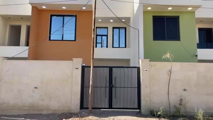 السلام عليكم بيت مساحة ١٥٠ متر بناء جديد. مجمع النور الارض ١١٧ تنازل شركة النور للاستفسار ***********
