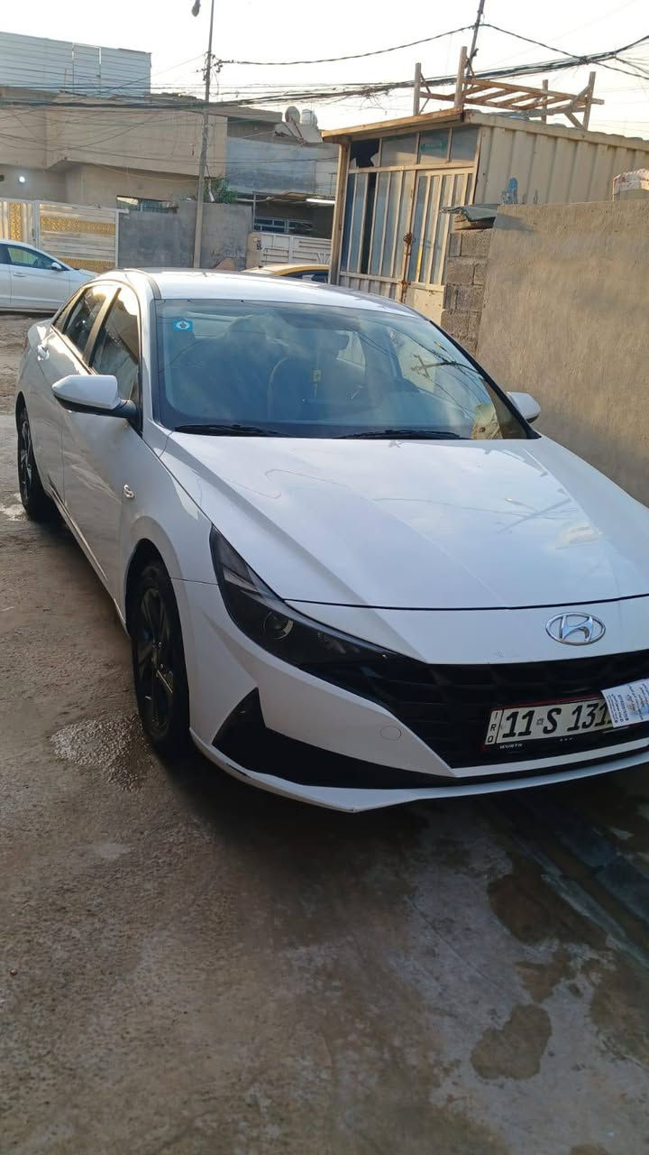 السلام عليكم سياره موديل ٢١ خليجي فقط دعاميه الاماميه مصبوغه اوبيه قليل بارد السعر ١٤٢ اوبيها مجال ماشيه ١٠٥ رقم انكليزي بغداد الغزاليه رقم صاحب السياره ***********
