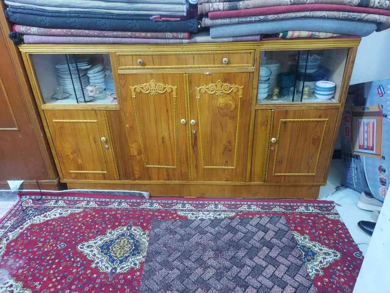 سلام عليكم اغراض بيت للبيع
البوفيه سعره 125 وبيه مجال 
البراد مال ماي سعره 150 وبي مجال
الهيتر سعره 60 
السبلت سعره 950 وادي طنين ونص
البلازمه سعره 100 حبايب مكاني ميسان حي القاهره الاولئ الخاص مفتوح وهذه رقمي ***********
