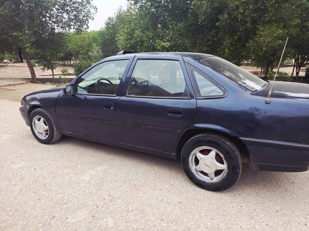 السلام عليكم ورحمه الله اوبل فكترا موديل ١٩٩١  تحويل مباشر محرك كير جدد وتراي كلشي حلو وين ميعجبك مكفوله من الضربه مصبوغه عام إثر جراد وشخوط ي
بدون ضربه جاهزه من كلشي حداديه تمام دوشمه جديده تخم تاير توني شادلها تراي وين ميعجبك، السعر ٢٢ مكاني بابل القاسم ***********
***********
