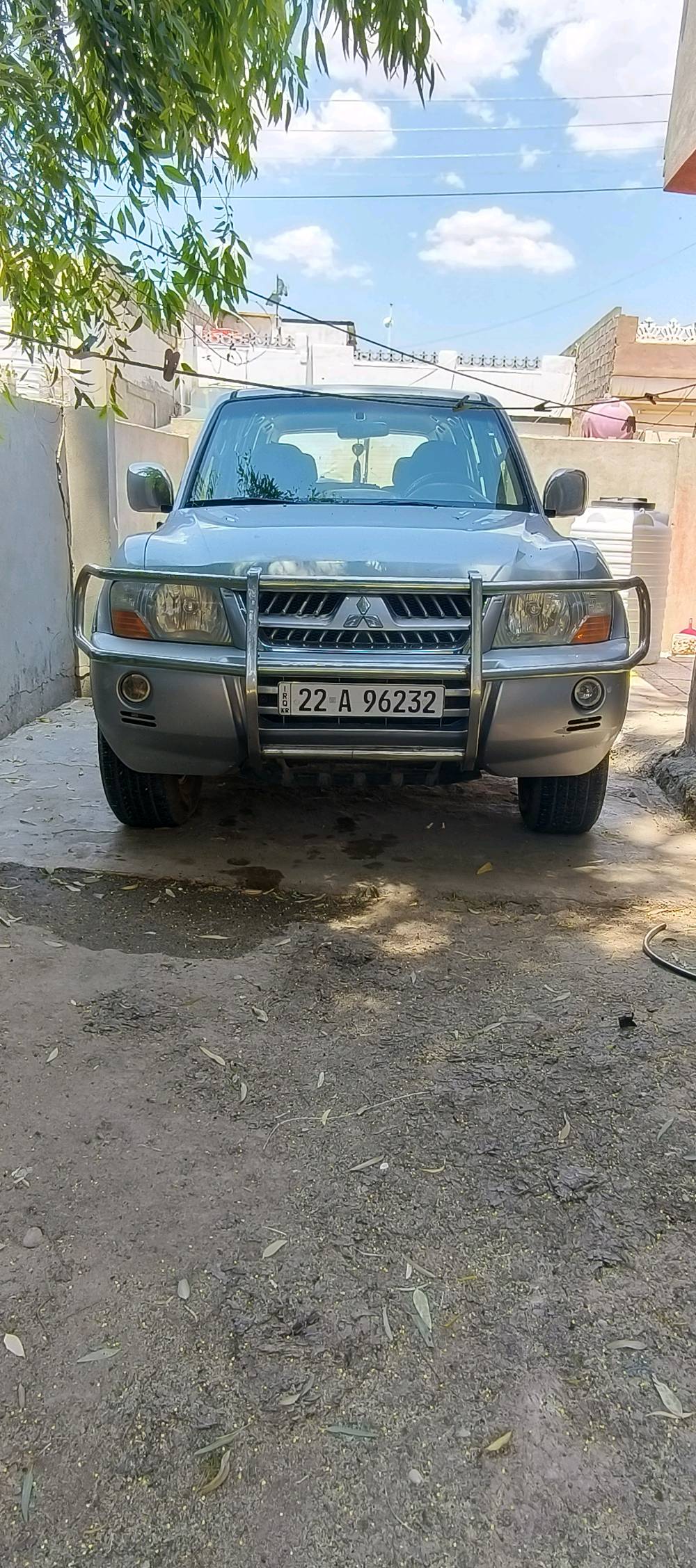 للبيع سيارة نوع باجيروا
موديل 2005
رقم اربيل جديد 
هزة جديدة 
سنوية جديدة 
مكفوله من الضربه والصبغ مكانها موصل مراسله او الاتصال على الرقم
***********
