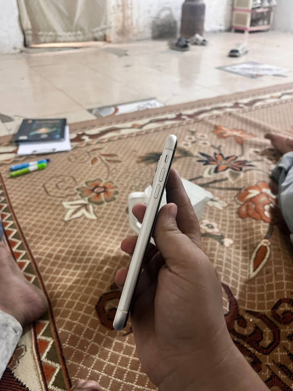 سلام عليكم ايفون11عادي وتر مامفتوح بطاريته95 جهاز نضيف مآبي شخطه كامل ملحقاتذاكرته128 سعر 300بي مجال


**إذا كنت صاحب هذا الإعلان وتريد حذفه لأي سبب، رجاءا أرسل رسالة إلى الدعم الفني**