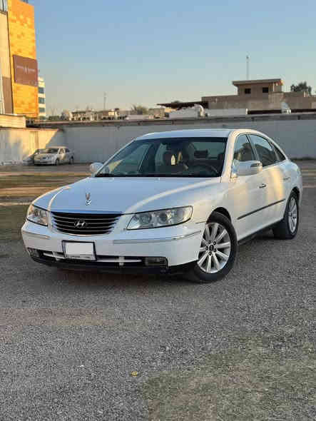 ‏سلام عليكم للبيع. . . 
‏ازيرا 2009 شركه القاصد 
‏محرك 3300 جديده 
‏رقم بغداد  السياره باسمي 
‏مواصفات :
‏سلايد 
‏ستيرن ميموري 
‏كشنات ميموري 
‏مري شفط 
‏برده خلفيه 
‏حساسات خلفيه 
‏عليها منظومه غاز مشدوده صارلها سنه مستخدم قليل 
‏وباقي المواصفات معروفه السعر 97 وبيها مجال 
سونار موجود راسل وتدلل
‏مكاني الجادريه للتواصل رقمي ***********واتساب
