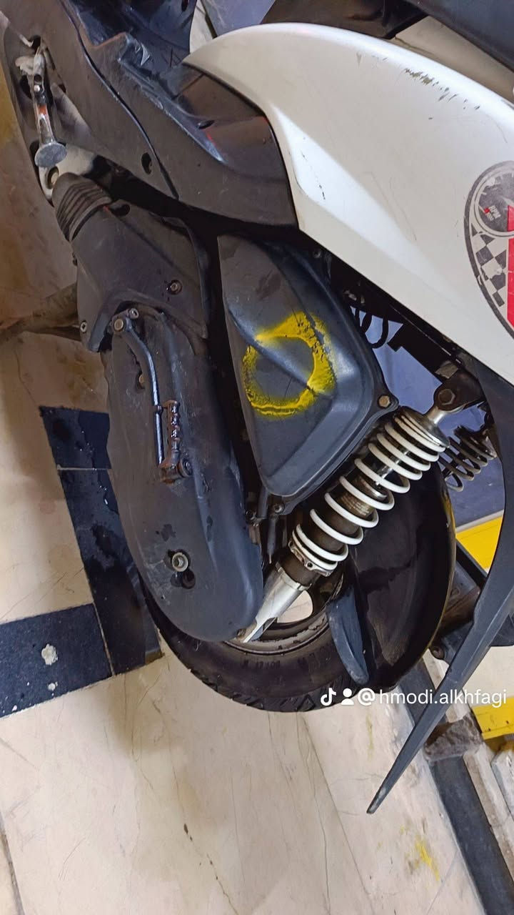 اعيد النشر بسبب الوعود الكاذبة فوكاها يحلفون والله جايك والله الي 😅 السلام عليكم دراجة ماكس ثعلب كابريتر مو نوزل الدراجة نظيفة كلش و ناعمة كلها شغالة مابيها كل نقص كهربائيات تخبل مكينة خير من الله بيع أو مراوس حسب القناعة مكاني بغداد المشتل شارع المطبك *********** السعر 500 وبيها مجال حك الجيه ملاحظة فقط بيها صوت فيلس مكفولة كفالة عامة
