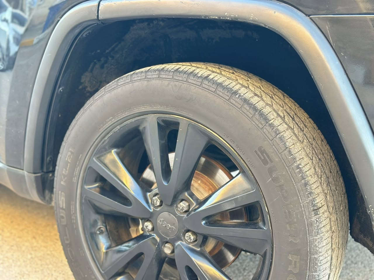 السلام عليكم للبيع جيب شيروكي 2013 فول مواصفات رقم بغداد  دولي 
رايدها ب123 وبيها مجال
مكاني بغداد الغزاليه


**إذا كنت صاحب هذا الإعلان وتريد حذفه لأي سبب، رجاءا أرسل رسالة إلى الدعم الفني**