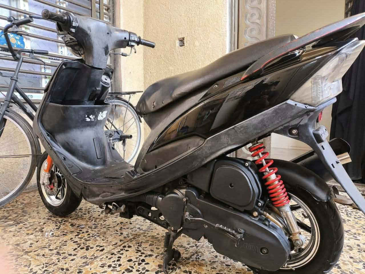 سلام عليكم ماكس عدله نضيفه دراجه وبيه تزويدات كهربئياته كله شغال سلف هندر نضافه نفس موضحه بصوره مكاني كربلاء حي غدير قرب صوره ستفسار نتصال عله رقم ‭٠٧٧٤ ٩٣٦ ٧١٣٩‬ دراجه مفتوحه سعر 550 بيه مجال حك جيه 🫶🏼
