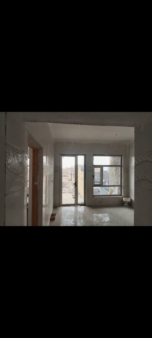 🏡بيت للبيع 🏡
طابو⬅️ اسهم مداور

💥العنوان⬅️ شارع السفينه قرب جامعة الامام الصادق 

⭕شارع 8 منر 

⭕مساحه 160 متر 

⭕واجه 9 منر نزال 18 متر 

طابقين طابوك🏡 كونكريت 

يتكون من 

▪️خمس غرف ▪️ثلاث صحيات▪️ اثنين صاله▪️ استقبال▪️ مطبخ 

االسعر💸💸 خاص 

للاستفسار الاتصال📞 على***********
