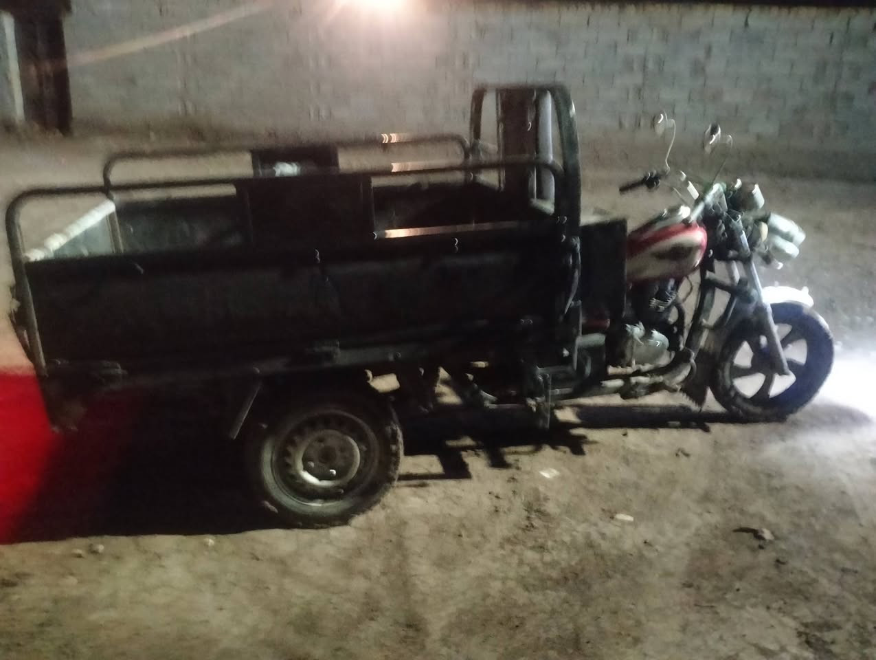 السلام عليكم ورحمة الله وبركاته ستوتةللبيع مكوفولة عن السرقة اوراقهة مغسولات اسويلك  مكاتبة عن السرقة الرقم ***********
