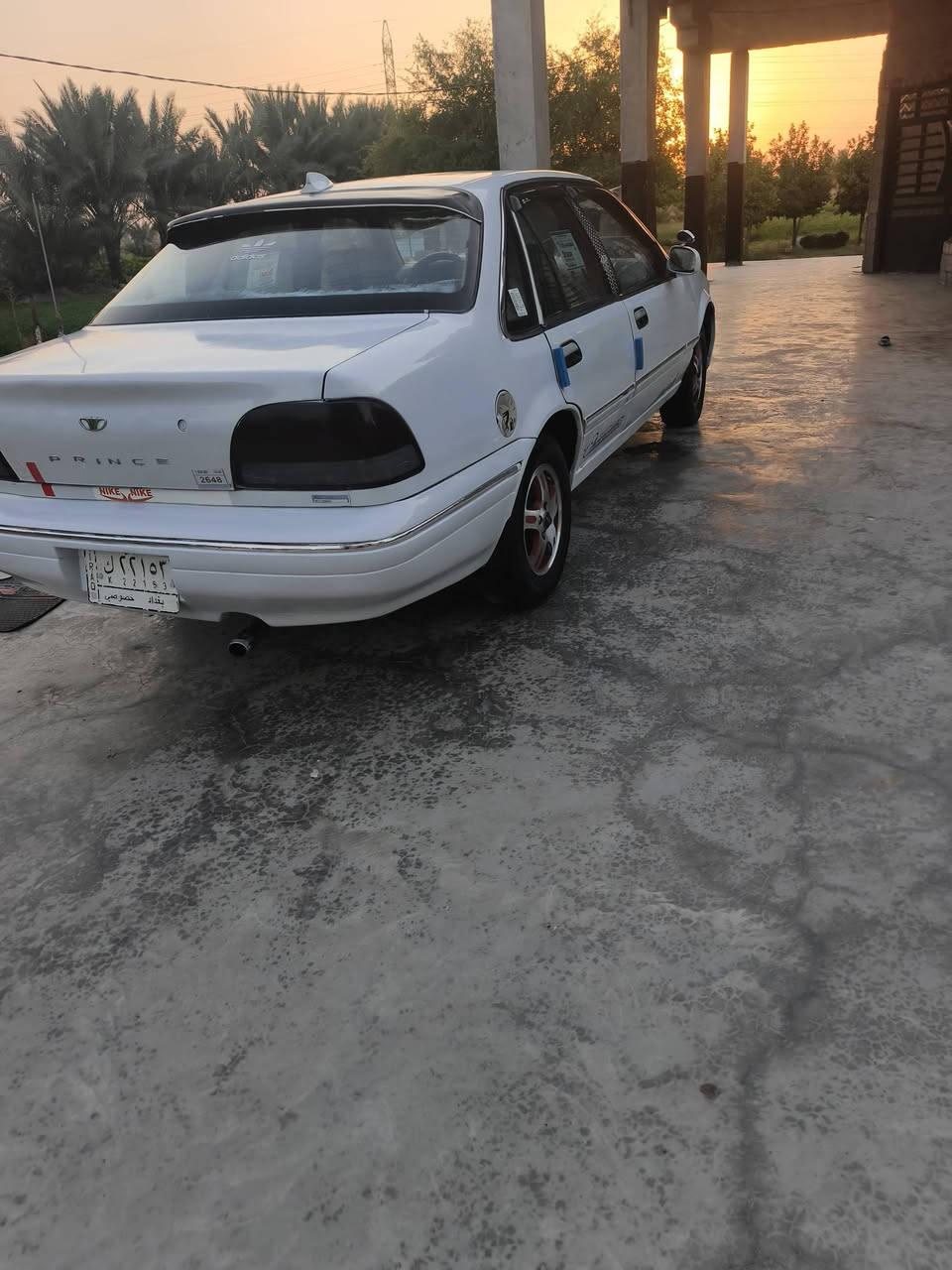 برنس للبيع موديل 99كير محرك خير من الله  تخم تاير كهربايات عام شغاله  سياره حلوه مال جناي  رقم بغداد السعر  38 الرقم ***********_***********3
