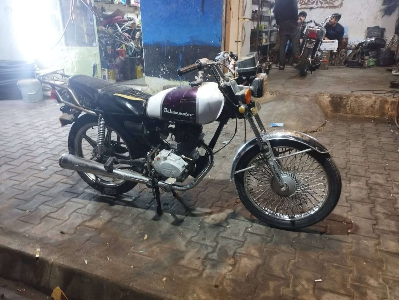 سلام عليكم للبيع يراني اي عيب مابي مالشغل دراجه موديل 18 لاصرف لابخار هندر واحد مكينه خرسه دراجه شغاله ومابيها وعيب  سعرها 225وبيها مجال قليل شراي خابر *********** شراي اتصل ما متواجد فيس
