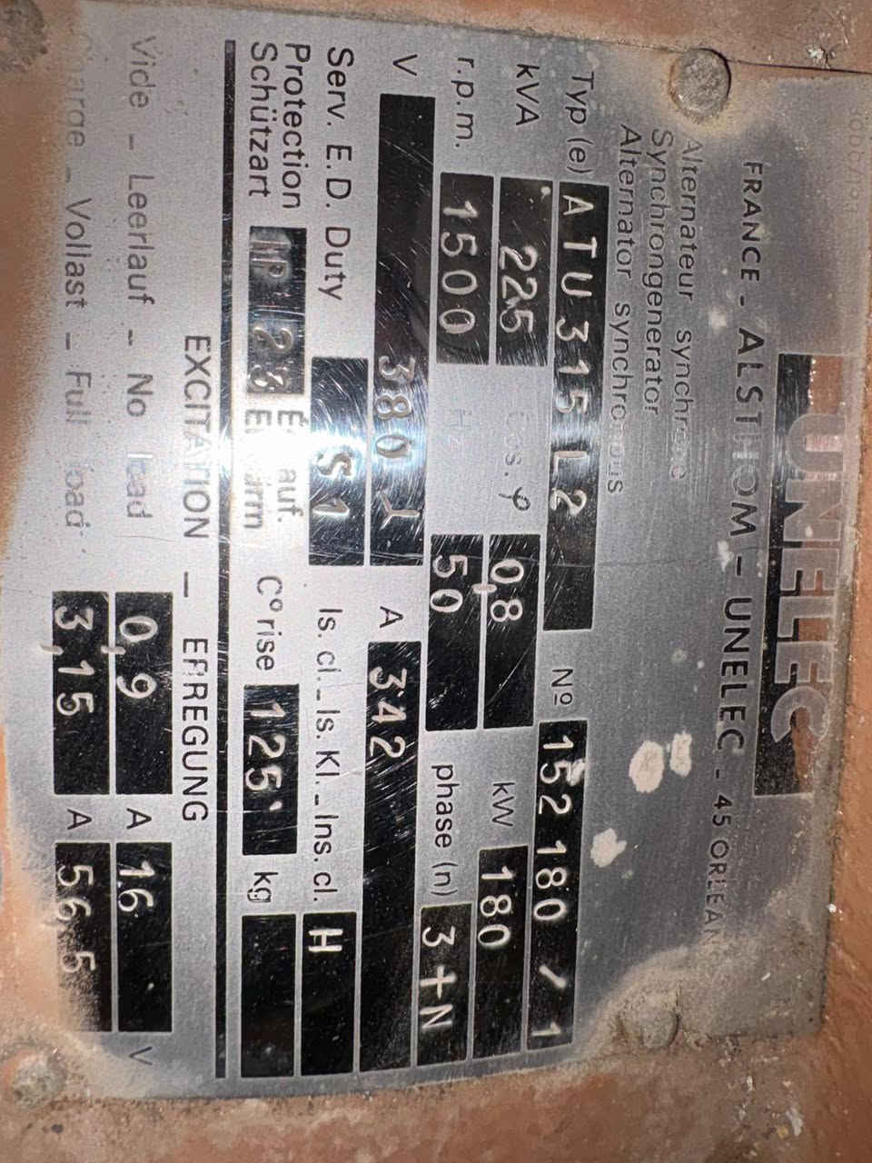 مولد كهربائي بمحرك سكانيا، 500 ساعة تشغيل
180 كيلوواط، 225 كيلو فولت أمبير
تم تركيبه كمولد احتياطي مع سجل صيانة سنوي.

السعر 95 الف دينار


**إذا كنت صاحب هذا الإعلان وتريد حذفه لأي سبب، رجاءا أرسل رسالة إلى الدعم الفني**