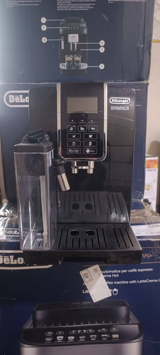 مكينة قهوة اوتوماتيك دولنجي دنياميكا (المنشأ إيطالي في إيطاليا)  سعر 400 الف وبيه مجال قليل. ***********
