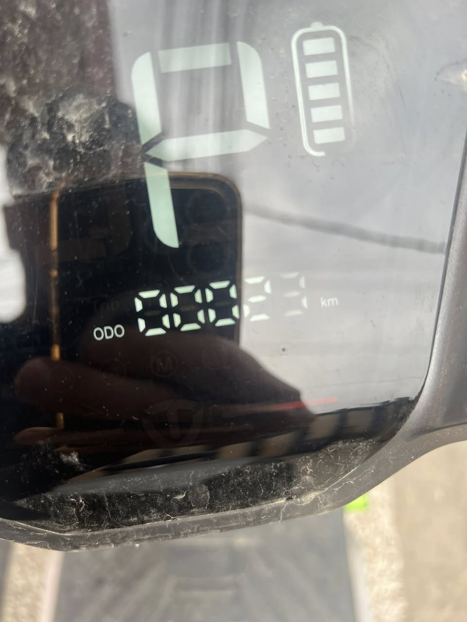 السلام عليكم
للبيع دراجه شحن تايلج دراجه اخت الزيرو اي شخط مابيها كامله مكمله تجي 6 باتري مسطرة تايلج 39 امبير ملف 2000 موديل دراجه 2025/11/8 دراجه مكفوله كفاله عامه تربط عل تلفون بصمه دراجه شلعه ومعدل قوي مكاني بغداد العامريه للاستفسار ***********
