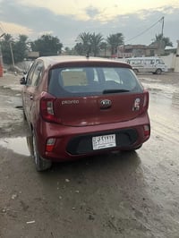 كيا بيكانتو 2018 بيها 3 قطع صبغ التواصل هاذه الرقم 07723033010