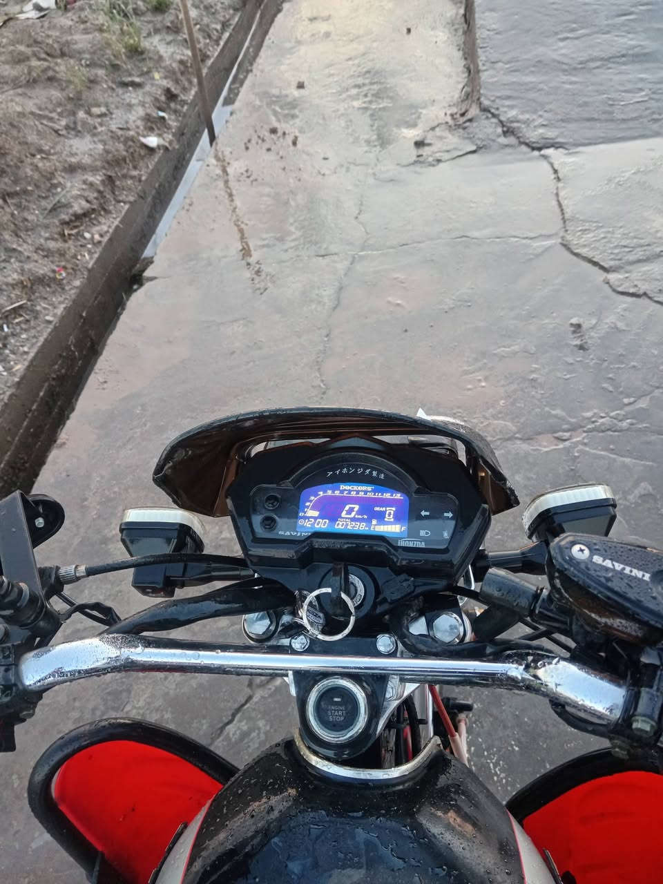 السلام عليكم موطور سيفان للبيع موديل 2024 محرك 200  شرط ما مطخوخ صبانه جاهز كهربائيات شرط جاهز السعر 700 وبيه مجال شي قليل استفسار عل رقم ***********
