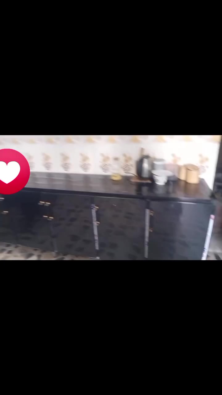 سلام عليكم ورحمة الله وبركاتة عندي هذا الكونتر نوعيته تركي تفصال جديد استعمال قليل وا مثل ماموضح بصورة حجم الكاونتر 12متر سعره 850وابي مجال قيل مكاني بغداد الحسينه راشدي واهذا رقمي ***********
