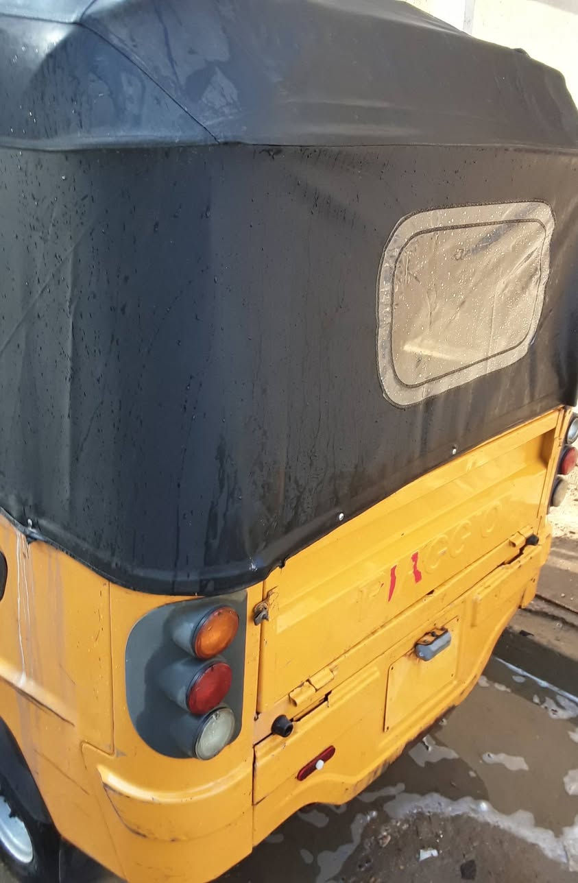 مرحبا  عندي  تكتك  بياجو وراق    2018 البيع   نضيفه كهربايات  شغالات   حته  طوافه مال بانزين شغاله  محرك  مجفت شركه  بيها  صالنصه  بيها  زروف مكان  بغداد الجديده   سعر  مليون  وبي  مجال  اني  مكلف بل نشر  اتصل ع   رقم***********
