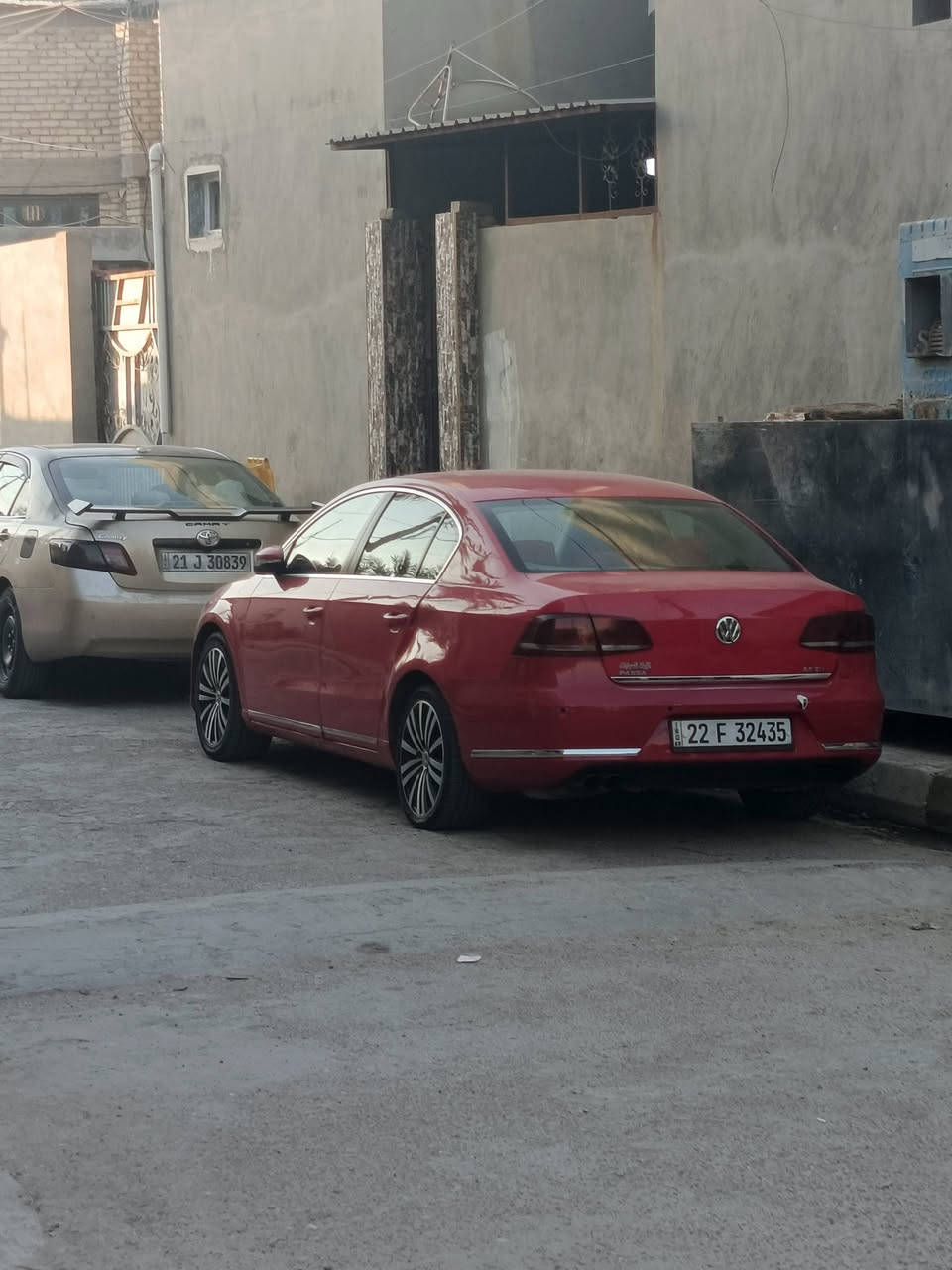 باسات موديل  ٢٠١١ للبيع بدون مراوس 
فول مواصفات محرك ٢٠٠٠ تيربو cc
نقصها مروحه تبريد ودبلات اماميه 
سياره داخله كلين مابيها ضربه بيها طخه هنا بل عراق وبعدها ممصلحه ومبينه بل صوره غير هل ضربه مابيها سياره كفاله من ناحيه كير ومحرك وكشر وكلشي بيها فقط الي ذكرتهن مروحه تبريد ودبلات اماميه ينزلن من سعر السياره سعرها 85 
مكاني الانبار الفلوجة 
***********

