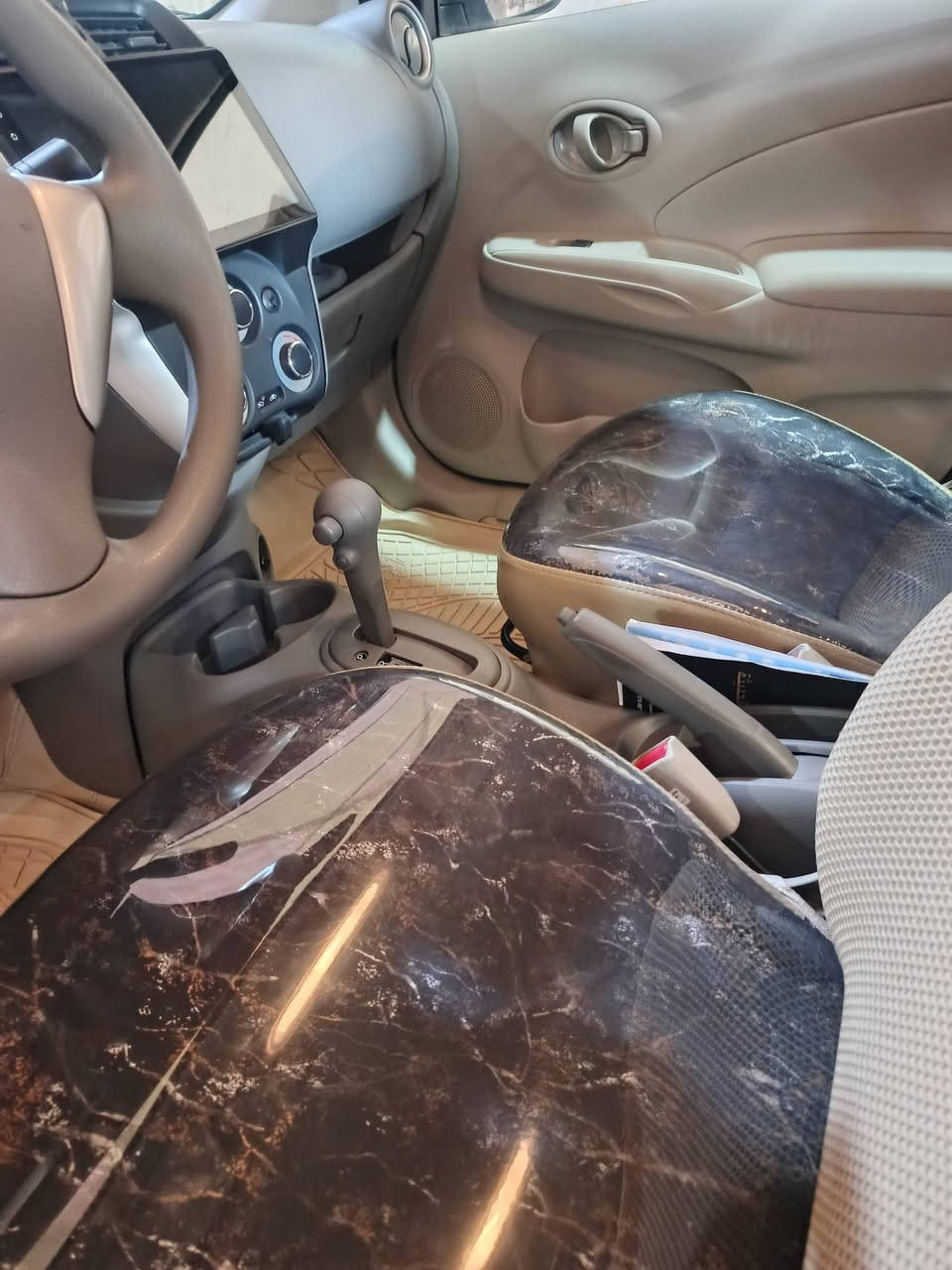 السلام عليكم سياره نيسان سني كفاله كامه ماشي 16الف مديل 2024 مراوس بسياره نيسان سنتره هاذ سعر 128 وبي مجال مكان بصره كرمت علي ***********
