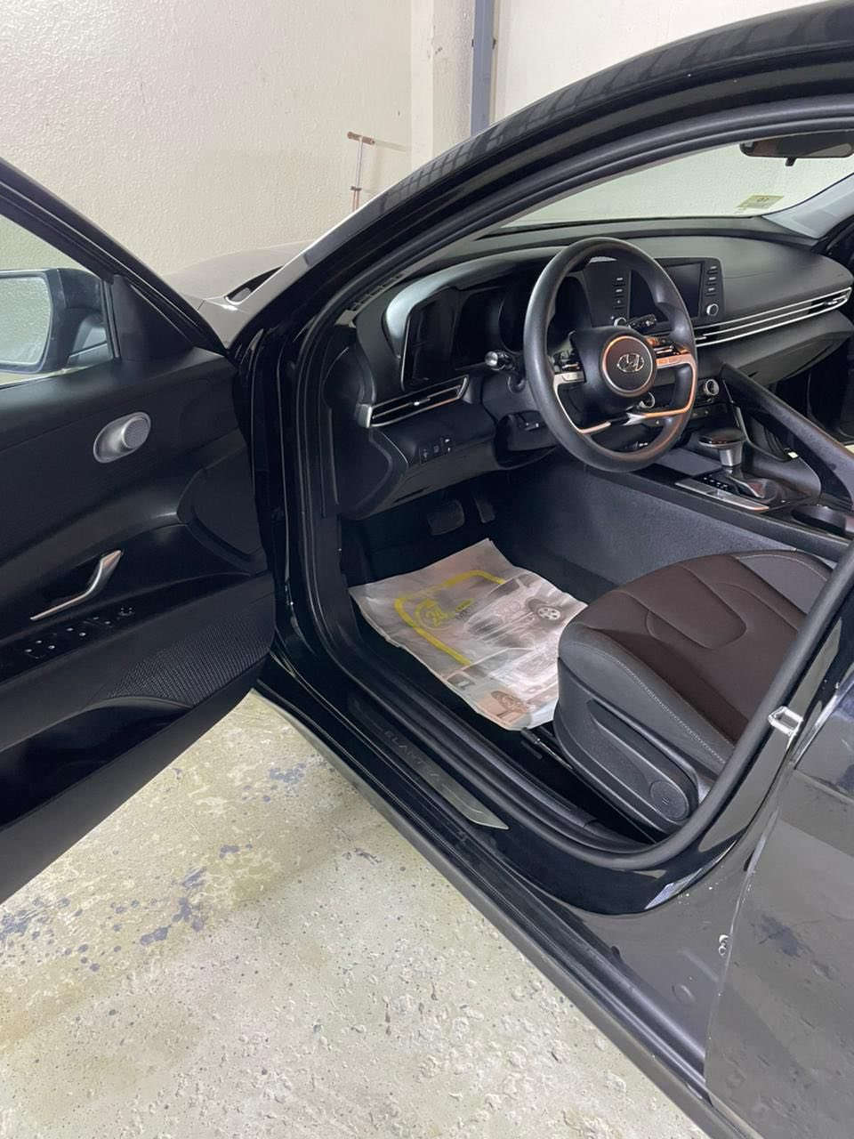 سلام عليكم اخوان  النترا 2023
رادار امامي

رادار خلفي 

بصمه

تشغيل عن بعد 

قياده ذاتيه 

 3 انظمه قياده

تدفئه مقاعد

تدفئه ستيرين 

نقاط عمياء

اوتو ستوب

صندوق ذكي 

دخول ذكي

بكلايت ليد

مثبت سرعه 

تحديد مسار 

ترحيب.     سياره مرقم بغداد البيع مع الرقم شامل 

حادثهه مثل ماموضح بلصوره بابين فقط مبدل نفس ألون 

محرك 2000 دوش) للبيع السعر 150 ورقه وبيها مجال بسيط للاستفسار ***********

مكان السياره البلديات
