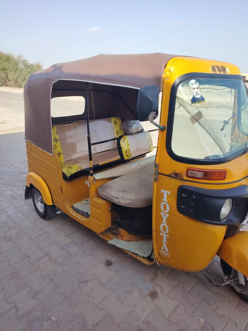 السلام عليكم تكتك للبيع موديل 18طالعه ب19 رقم وسنويه بأسمي تكتك مكفوله بيها بس لغد مكينه خير من الله،، الشراي يتصل (***********)
غير متواجد عالفيس꧁꧂
