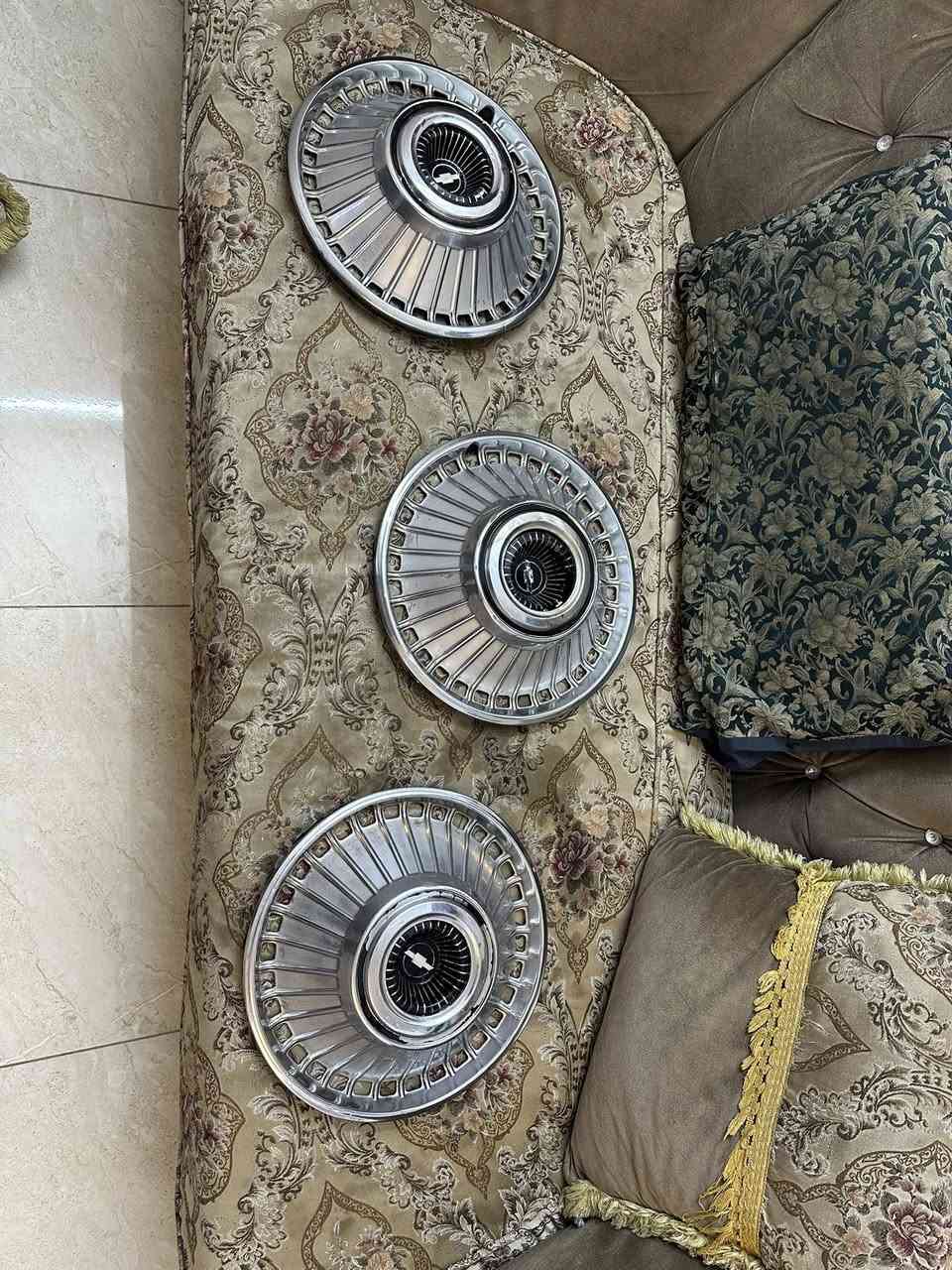 السلام عليكم لبيع ٣ تكوك نضافتهن ٧٥مكاني بغداد الدوره السعر ١٧٥ وليهن مجال ***********
