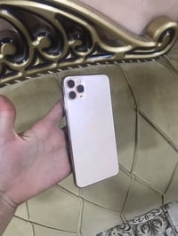 ١١برو ماكس ذاكره ٢٥٦ بطاريه 82 بلادي  مبدل شاشه اصليه  سعر ٢٨٠ 0786743...