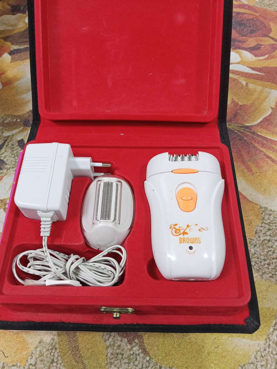 السلام عليكم عندي مكينه براون مامستخدمه السعر 40وبيها مجال مكاني كربلاء


**إذا كنت صاحب هذا الإعلان وتريد حذفه لأي سبب، رجاءا أرسل رسالة إلى الدعم الفني**