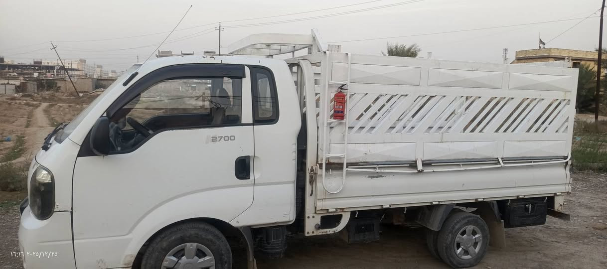 السلام عليكم ورحمة الله وبركاته للبيع كيا حمل 2014 بسمي تحويل ثاني يوم رقم واسط رقمهة انكليزي جديد مكفولة كفالة عامة من الدعامية للدعامية كهربائيات كلة شغالة ترايك وين متريد السعر 110وبيهة مجال للشراي مكاني بغداد مقابل مدينة بسماية***********يوجد واتساب
