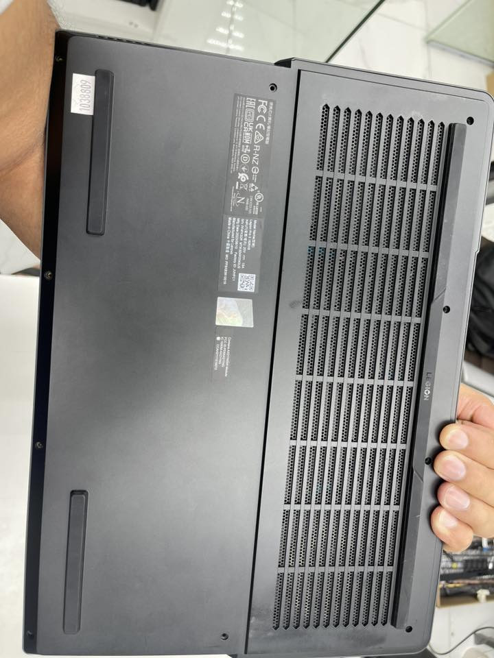 *Lenovo Legion Pro 5 Ryzen 7 Series 🔥*
- *Processor*: AMD Ryzen 7 8745HX (8C / 16T, 3.6 / 5.1GHz, 8MB L2 / 32MB L3)
- *RAM*: Up to 32GB DDR5-5200
- *Storage*: Up to 1TB PCIe NVMe SSD
- *Display*: 16" WQXGA (2560x1600) OLED, 165Hz, 100% DCI-P3
- *Graphics*: NVIDIA GeForce RTX 5060 8GB GDDR7
- *Battery*: 80Wh
- *Ports*: Thunderbolt 4, USB-A, HDMI, Ethernet
- *Security*: Fingerprint reader, IR camera, TPM 2.0 🔒

Want to add some style to your Legion Pro 5? Check out these awesome stickers on Etsy ¹ ²:
- *Power Button Sticker*: Protects and customizes your power button
- *Vinyl Decals*: Various designs and colors to match your style
- *Laptop Skin*: Protects your laptop's body and adds a personal touch

Would you like more details on specific models or sticker designs?
058 195 4934


**إذا كنت صاحب هذا الإعلان وتريد حذفه لأي سبب، رجاءا أرسل رسالة إلى الدعم الفني**