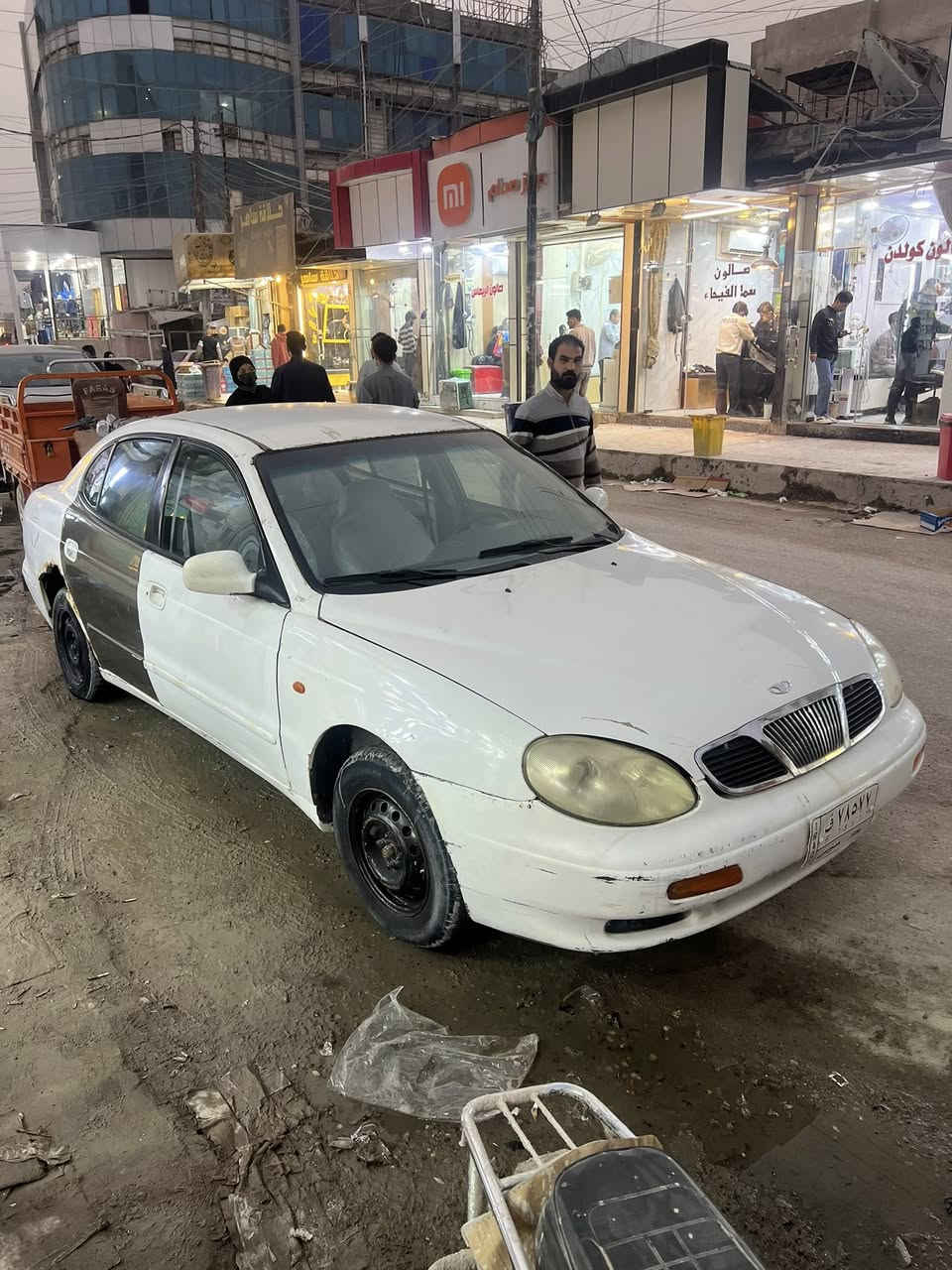 سياره دايو لكنزه موديل 99 سياره كير مكينه كفاله تخم تاير حداديه كلش حلوه السعر 20 وبيها مجال رقم بغداد *********** هذا رقم شخص 
انه مكلف بنشر
