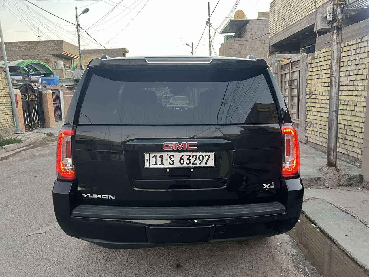 السلام عليكم لبيع جمسي وارد امريكي حادث بنيد وجملغ موديل 20 السياره مواصفات محرك المرغوب 5300 رقم بغداد انكليزي السعر 365وبيهه مجال التصال ***********/***********
