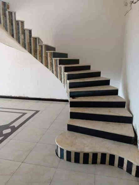 خلفة سيراميك درجة اولئ
عنوان عمارة ميسان
***********
عمل تصفير سكريد الجدران والارضيات تسليم مهندس
تواصل وات ساب
***********
