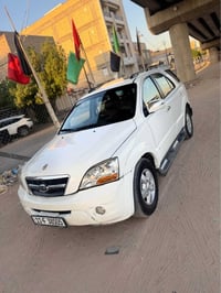 سورنتو ٢٠٠٩ • رقم بغداد • ٧ راكب
