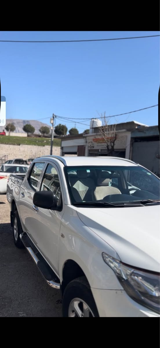 قەزافی گاز ٢٠١٧ مەکینە بیلاد 
گئرو مەکینە تەحویل خرامە بەشەرت 
چوار تایەی نوئ 
سەنەوی نو 
دوکەلی رەشو شینو بوخار هیج هیچی نیە
ئینجیک تەر  گئرو دەبل گئر  گرایم شەفت   دەحامی لۆ دەحامی بەشەرت ئەفرۆشیت  
سئ بستی سبوخن بئ ژۆرئ 
سیارە ئی مارئیە  ئی ماحرەزا نیە یەک دینار مەسرەفی تئ دا نیە 
رەقەم تەلەفۆنی ساحبی سیارەی ***********
*********** سوران, أربيل
