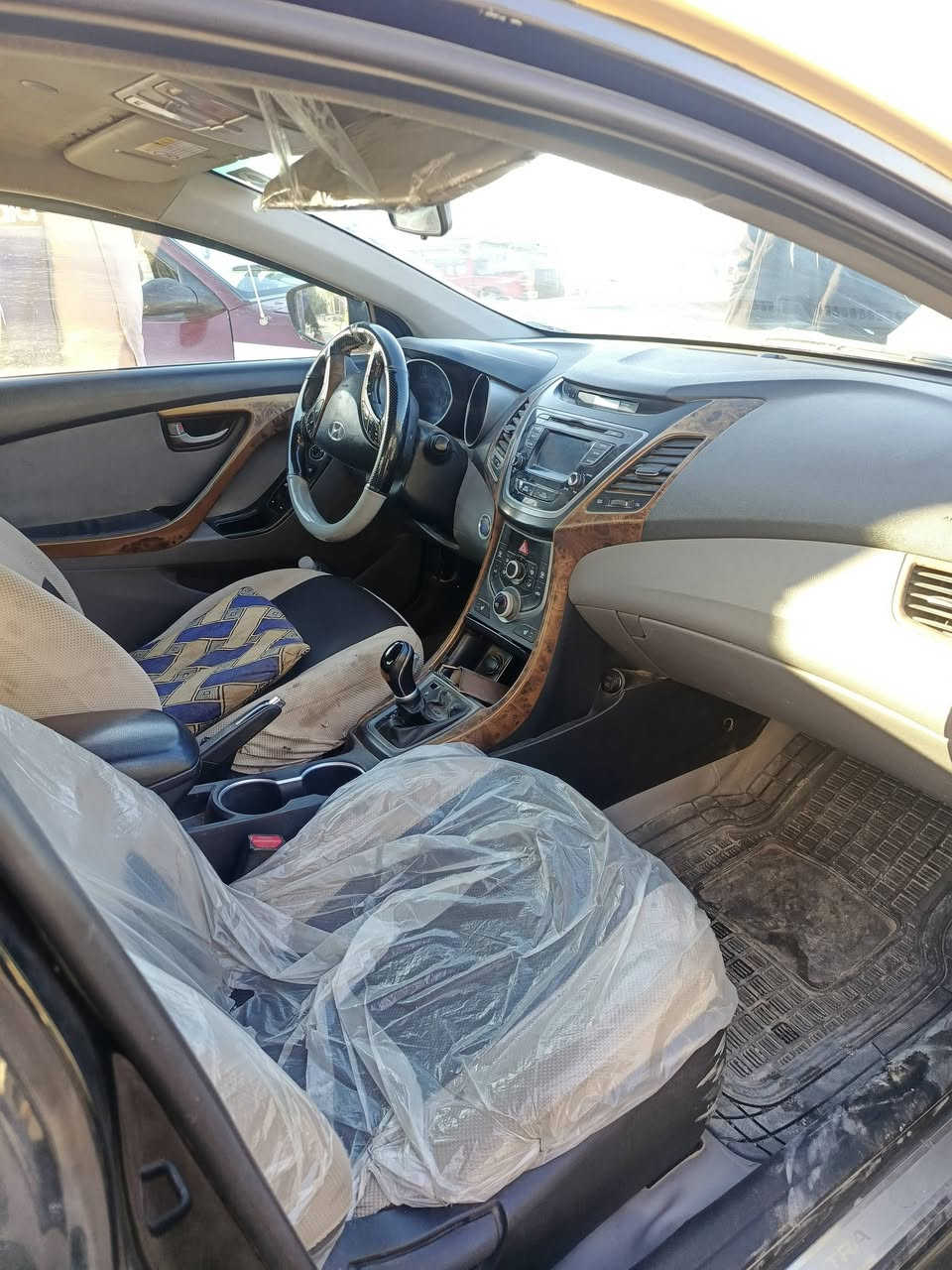 من رخضه الادمن السلام عليكم النتره مديل 17حادثهه جاملغ وبنيد وارد امريكي سياره جاهزه مكانهه النهروان خوان مكلف بنشر وهاذه رقم صاحبهه السعر 105 وبيهه مجال ‏‪***********‬‏ لاحد يراسلني خاص خابر علرقم
