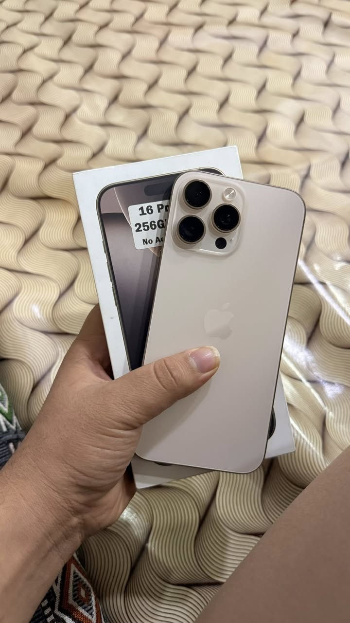 ايفون 16 برو ماكس دبل سيم
بطارية 97 نموذج ZA  نظافة 100‎%‎ 
الذكره 256 
السعر مليون 300

***********
